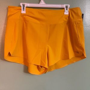 North face Shorts women’s XL NWT